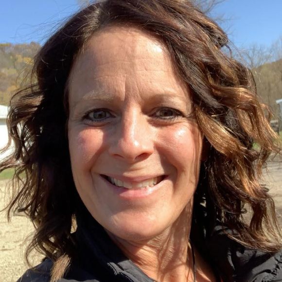 Meet your Posher, Paula - Picture 1 of 1